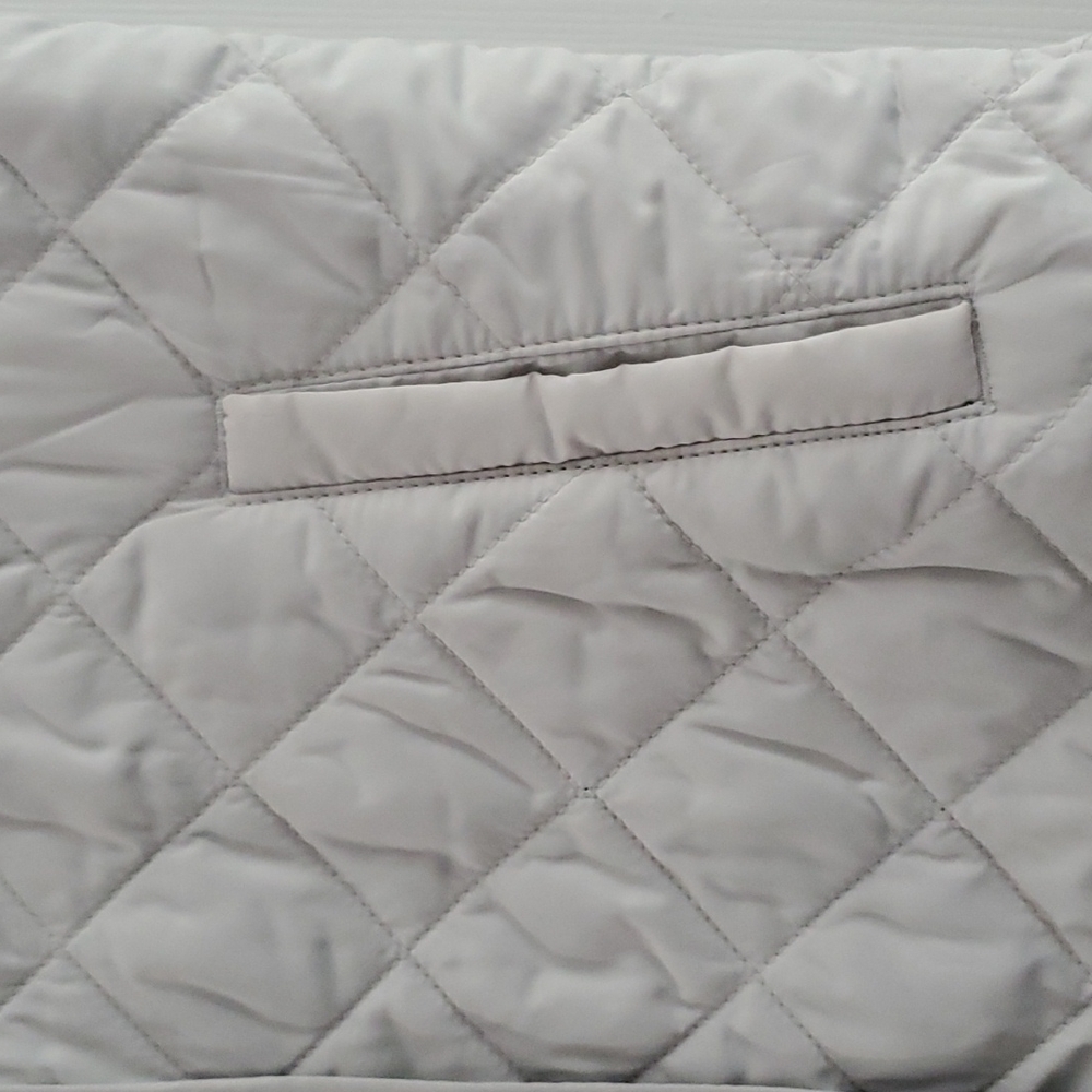 Gap Quilted Puffer Vest Size Medium - Picture 2 of 6